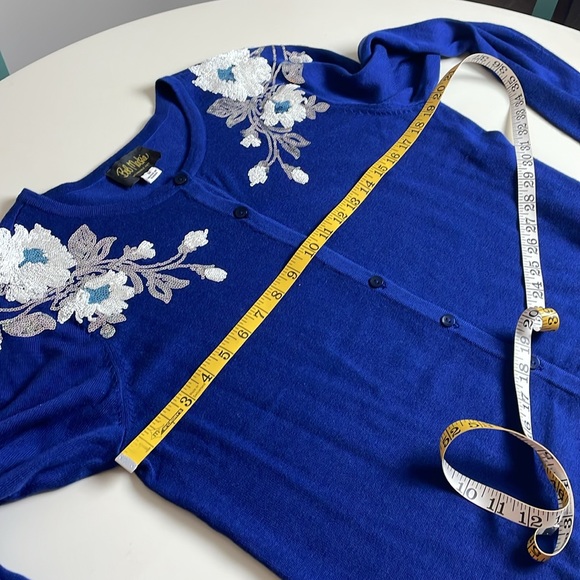 Bob Mackie Royal Blue button down Cardigan with shiny Sequins Flower Detail- M - Picture 10 of 12